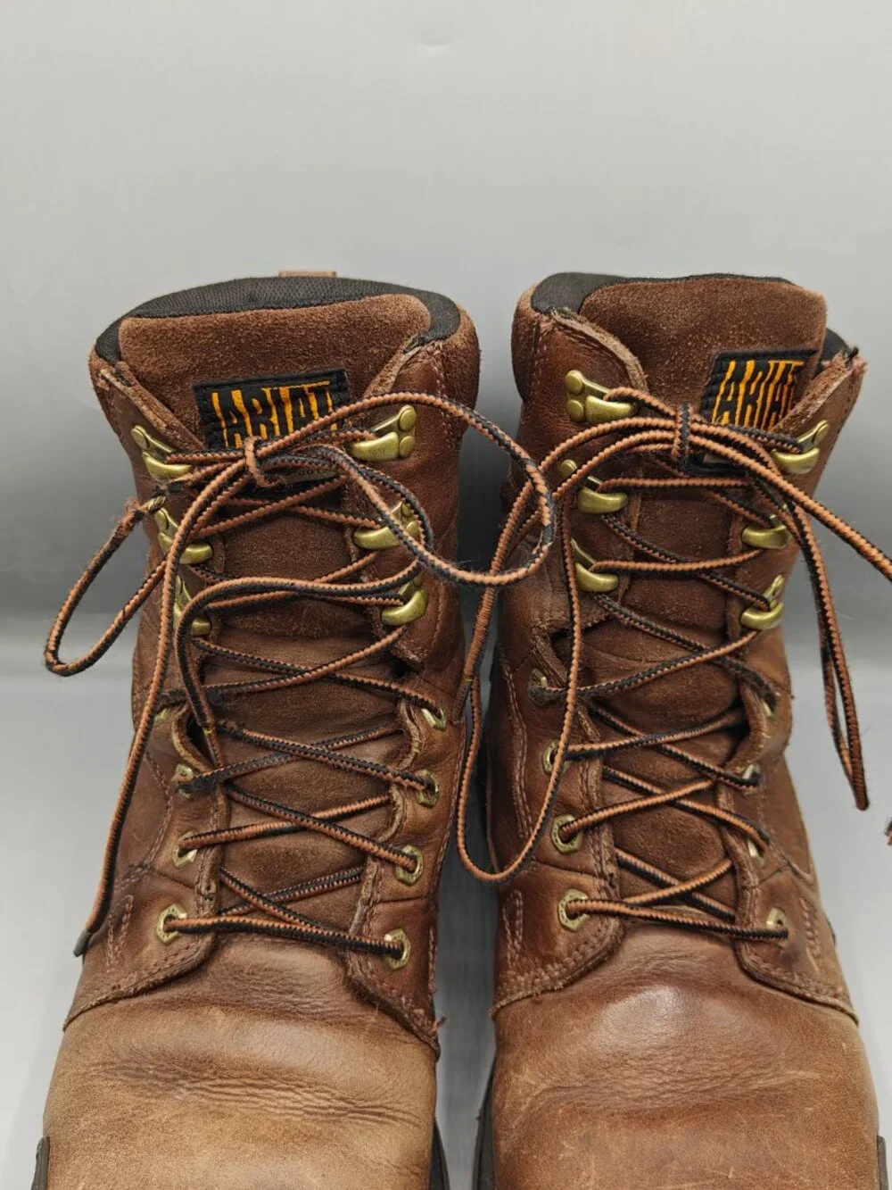Ariat 8